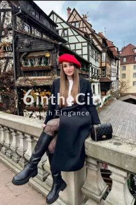 Olivia escort in Lyon Frankreich